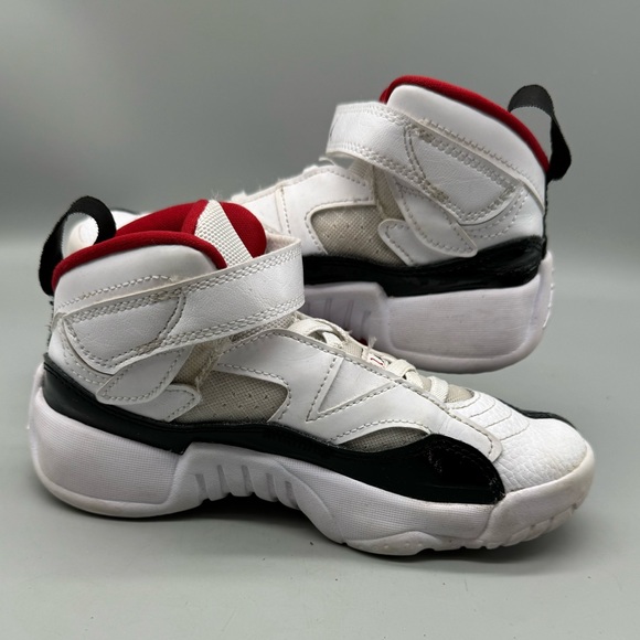 NIKE AIR JORDAN JUMPMAN TWO TREY BASKETBALL BOYS SIZE 13C - Picture 2 of 6